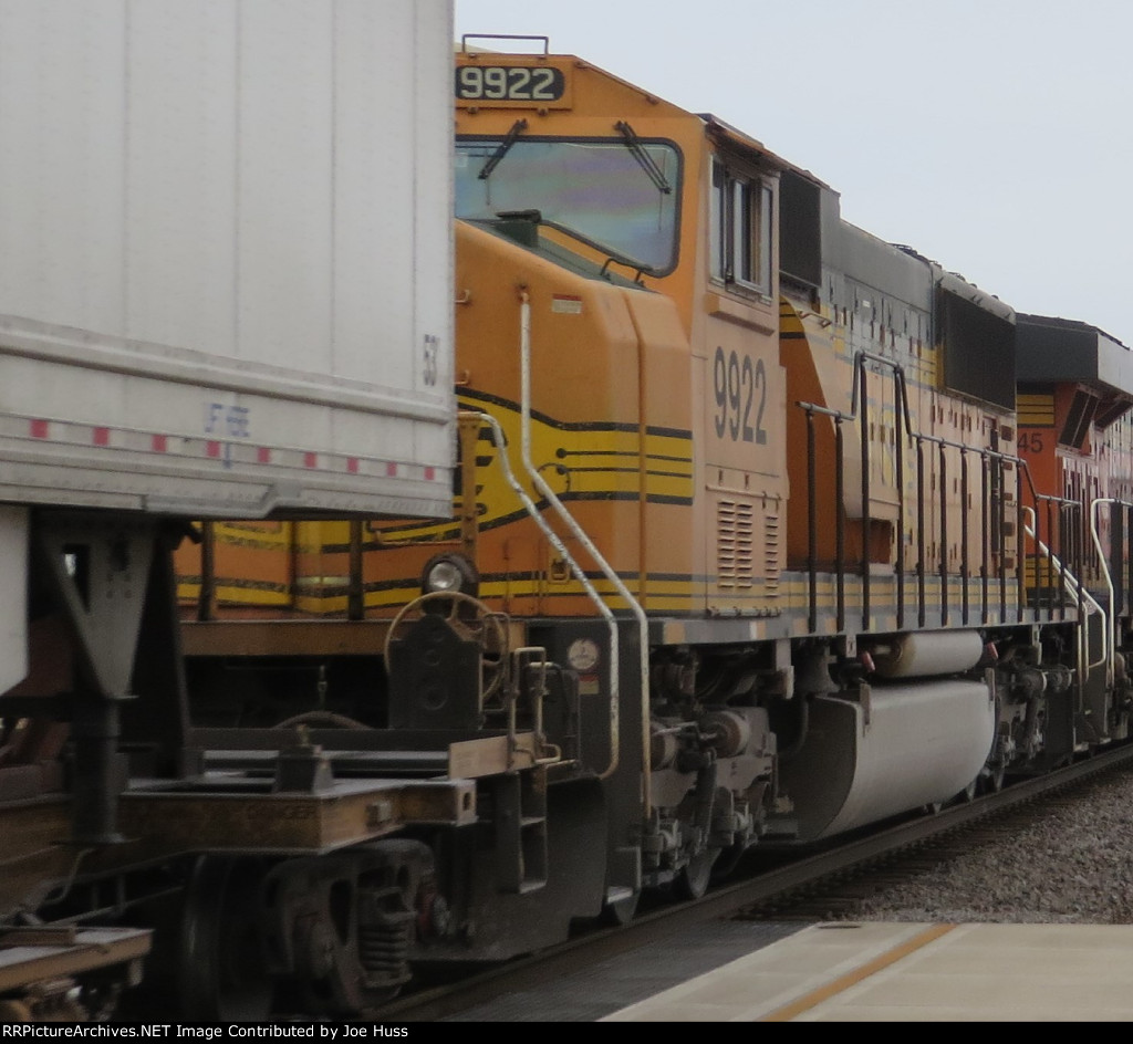 BNSF 9922